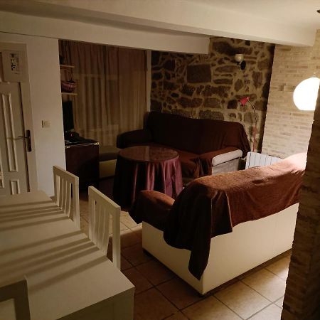 Apartamento O Casa Rural Roquemar Guijo de Granadilla Luaran gambar