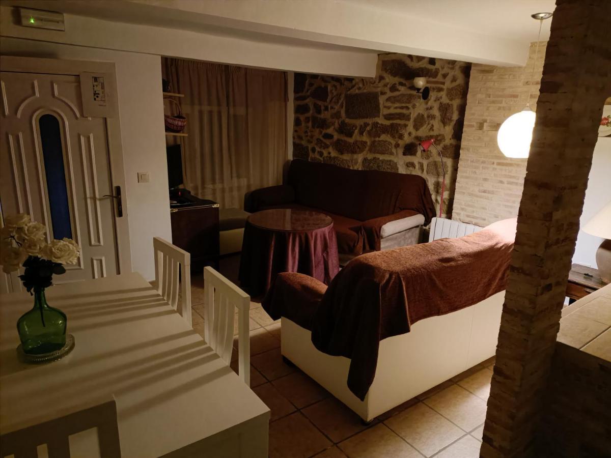 Apartamento O Casa Rural Roquemar Guijo de Granadilla Luaran gambar